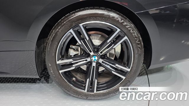BMW 4 Series (G22) 420i M Sport Performance Coupe 2022 — фото 21