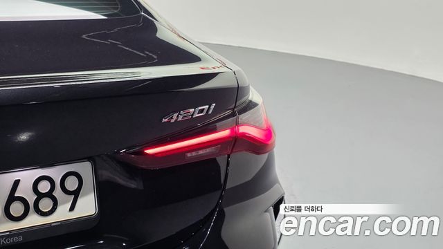 BMW 4 Series (G22) 420i M Sport Performance Coupe 2022 — фото 23