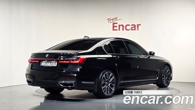 BMW 7 Series (G11) 740i M Sport 2022 — фото 2