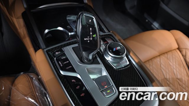 BMW 7 Series (G11) 740i M Sport 2022 — фото 9