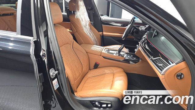 BMW 7 Series (G11) 740i M Sport 2022 — фото 26