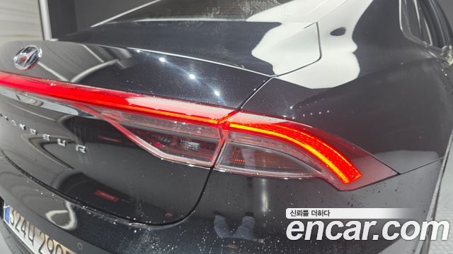 Hyundai Grandeur (IG) 2.5 Le Blanc 2023 — фото 23