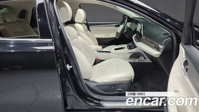 Hyundai Grandeur (IG) 2.5 Le Blanc 2023 — фото 26