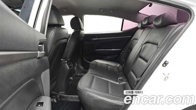 Hyundai Avante (AD) 1.6 GDI Smart 2016 — фото 11