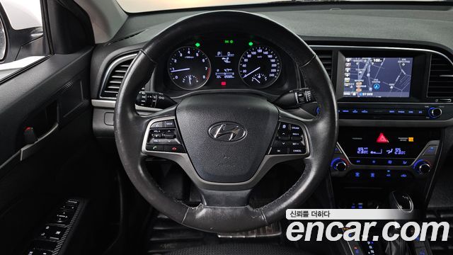 Hyundai Avante (AD) 1.6 GDI Smart 2016 — фото 12
