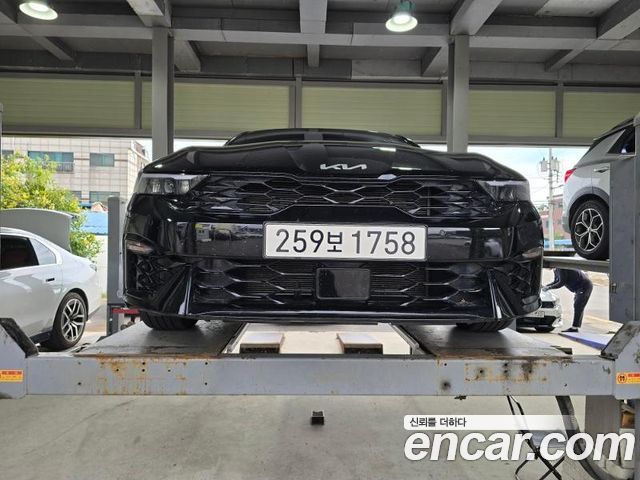 Kia K5 (III) 2.0 Prestige