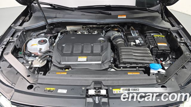 Volkswagen Tiguan (II) 2.0 TDI 4Motion Prestige 2023 — фото 6