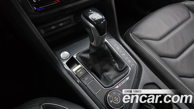 Volkswagen Tiguan (II) 2.0 TDI 4Motion Prestige 2023 — фото 9