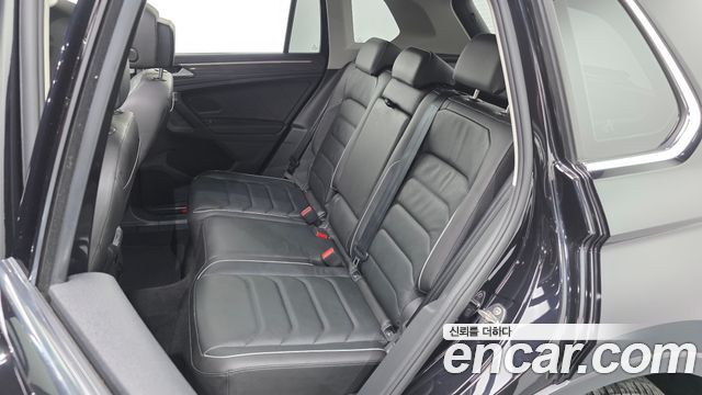 Volkswagen Tiguan (II) 2.0 TDI 4Motion Prestige 2023 — фото 11