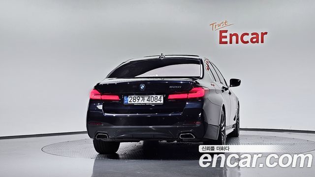 BMW 5 Series (G30) 520i M Sport 2022 — фото 4