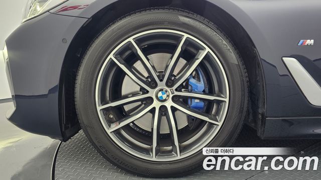BMW 5 Series (G30) 520i M Sport 2022 — фото 5