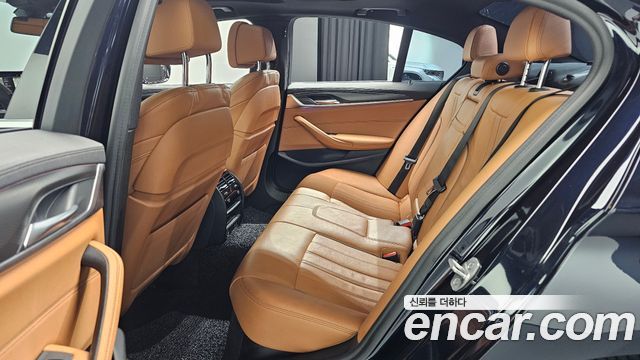 BMW 5 Series (G30) 520i M Sport 2022 — фото 12