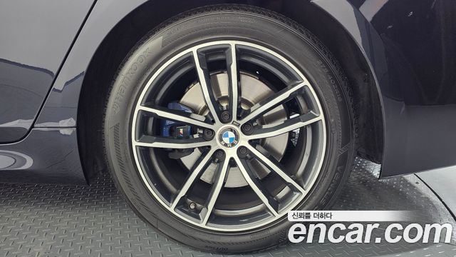 BMW 5 Series (G30) 520i M Sport 2022 — фото 21