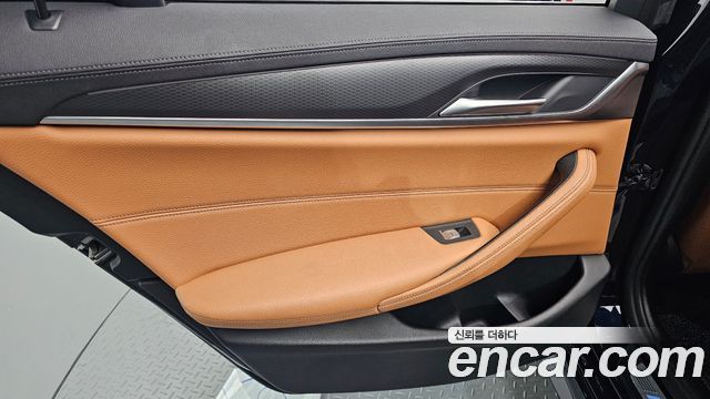 BMW 5 Series (G30) 520i M Sport 2022 — фото 25
