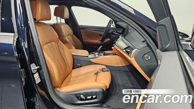 BMW 5 Series (G30) 520i M Sport 2022 — фото 26