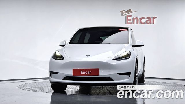 Tesla Model Y RWD 2024 — фото 3
