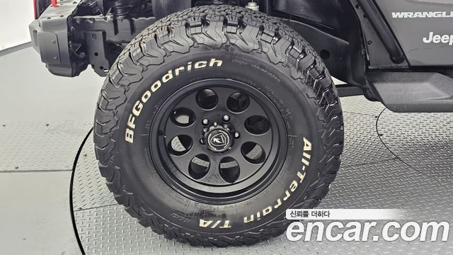 Jeep Wrangler (JK) 3.6 Sport 2Door 2017 — фото 5