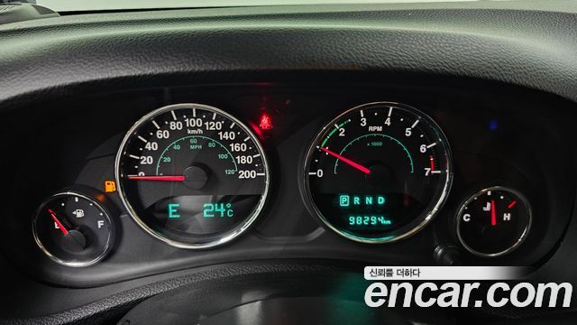 Jeep Wrangler (JK) 3.6 Sport 2Door 2017 — фото 8