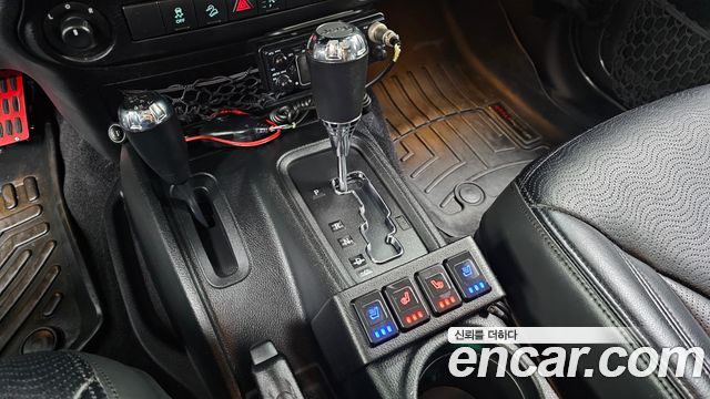 Jeep Wrangler (JK) 3.6 Sport 2Door 2017 — фото 9