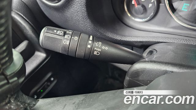 Jeep Wrangler (JK) 3.6 Sport 2Door 2017 — фото 17