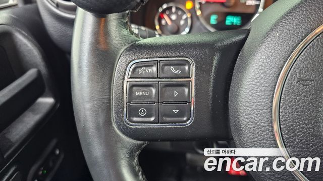 Jeep Wrangler (JK) 3.6 Sport 2Door 2017 — фото 19