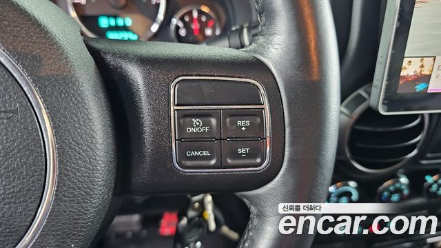 Jeep Wrangler (JK) 3.6 Sport 2Door 2017 — фото 20