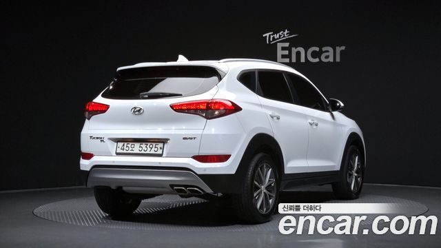 Hyundai Tucson Diesel 2.0 2WD Modern 2017 — фото 2