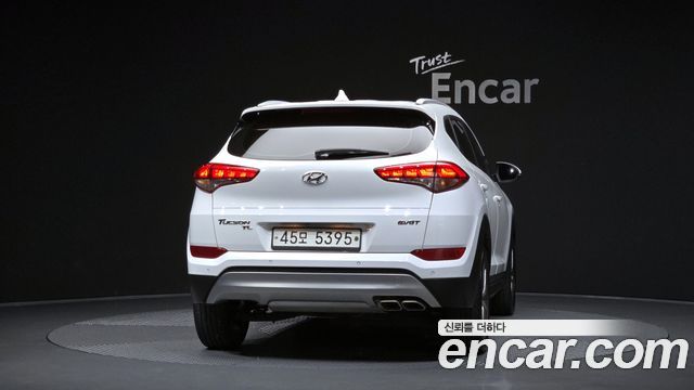 Hyundai Tucson Diesel 2.0 2WD Modern 2017 — фото 4