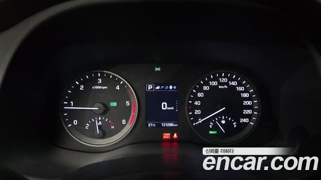 Hyundai Tucson Diesel 2.0 2WD Modern 2017 — фото 8