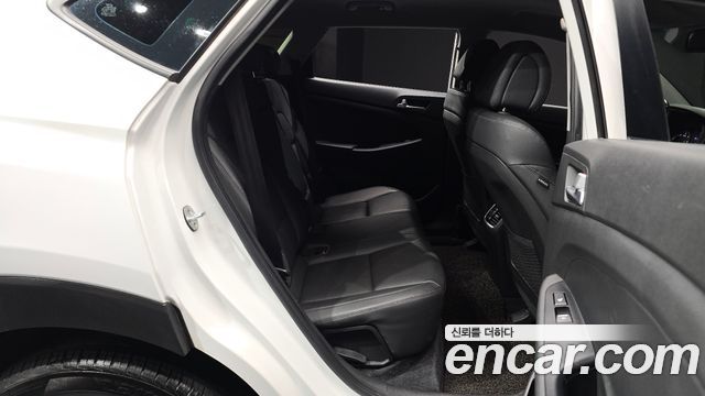 Hyundai Tucson Diesel 2.0 2WD Modern 2017 — фото 11