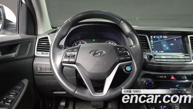 Hyundai Tucson Diesel 2.0 2WD Modern 2017 — фото 13