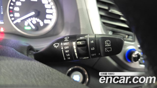 Hyundai Tucson Diesel 2.0 2WD Modern 2017 — фото 20