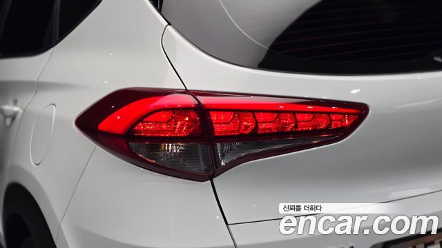 Hyundai Tucson Diesel 2.0 2WD Modern 2017 — фото 23