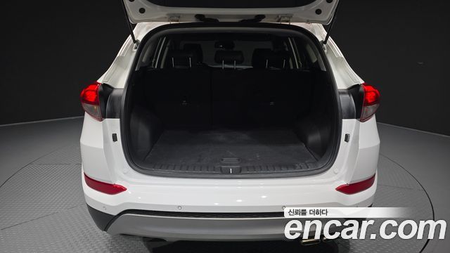 Hyundai Tucson Diesel 2.0 2WD Modern 2017 — фото 34