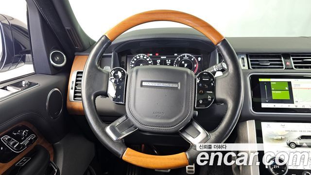 Land Rover Range Rover (IV) 4.4 SDV8 AB LWB DIESEL 2019 — фото 13