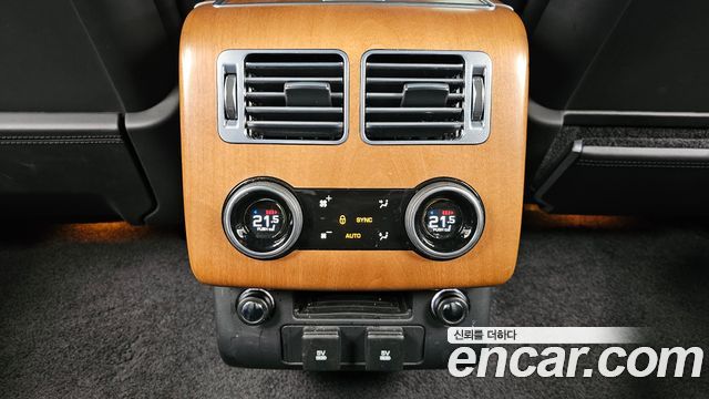 Land Rover Range Rover (IV) 4.4 SDV8 AB LWB DIESEL 2019 — фото 18