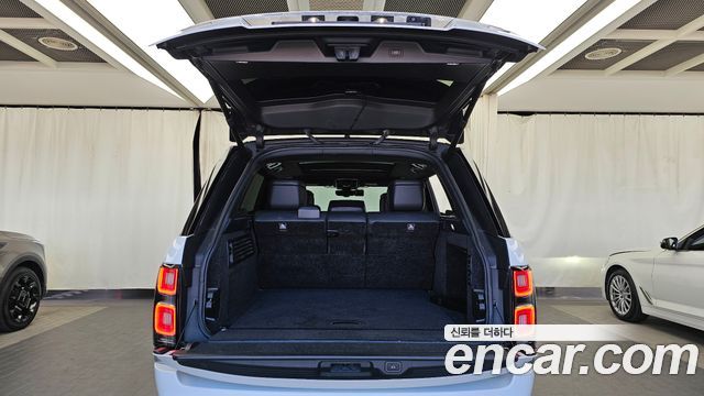 Land Rover Range Rover (IV) 4.4 SDV8 AB LWB DIESEL 2019 — фото 20