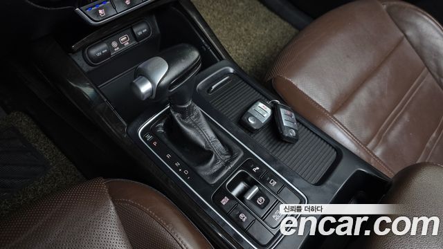 Kia Sorento Diesel 2.0 2WD Noblesse Special 2016 — фото 9