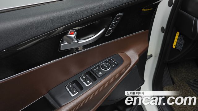 Kia Sorento Diesel 2.0 2WD Noblesse Special 2016 — фото 15
