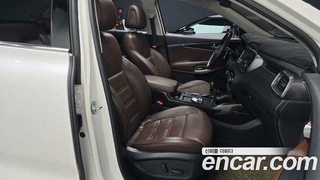 Kia Sorento Diesel 2.0 2WD Noblesse Special 2016 — фото 26