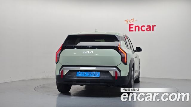 Kia EV3 Standard 2WD Air 2025 — фото 4