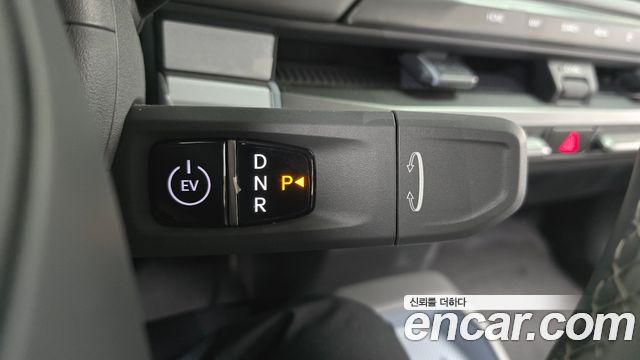 Kia EV3 Standard 2WD Air 2025 — фото 9