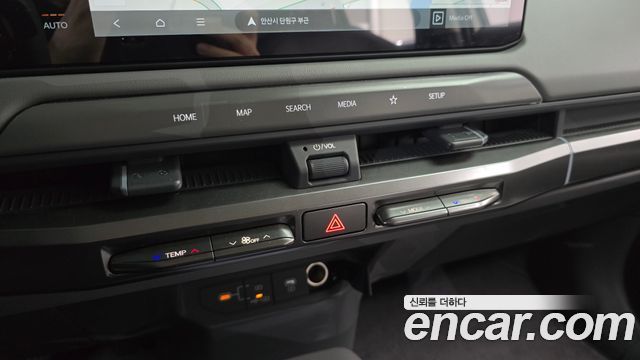 Kia EV3 Standard 2WD Air 2025 — фото 34