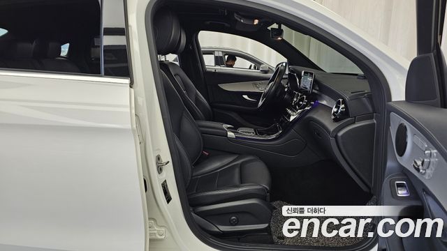 Mercedes-Benz GLC-Class (X253) GLC220 d 4MATIC Coupe 2022 — фото 11