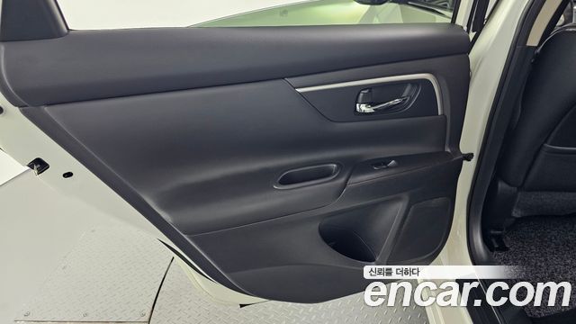 Nissan Altima 2.5 L33 2017 — фото 25