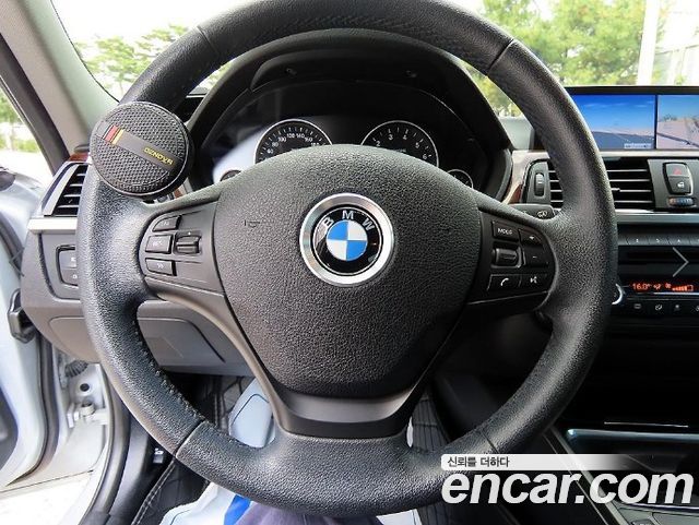 BMW 3 Series (F30) 320i 2014 — фото 8