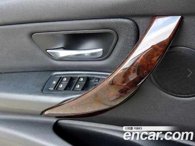 BMW 3 Series (F30) 320i 2014 — фото 16