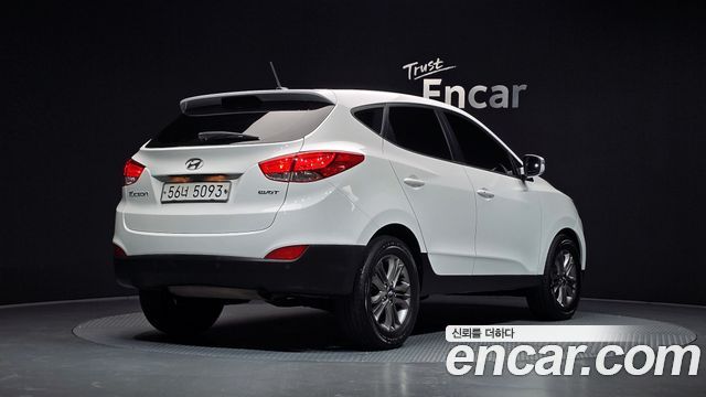 Hyundai Tucson ix Diesel(e-VGT) 2WD Smart special 2014 — фото 2