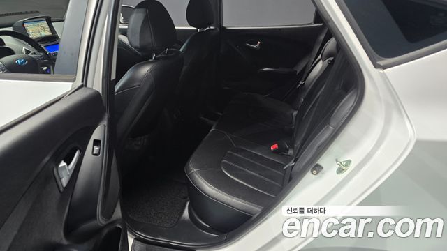 Hyundai Tucson ix Diesel(e-VGT) 2WD Smart special 2014 — фото 12