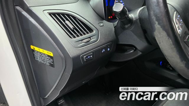 Hyundai Tucson ix Diesel(e-VGT) 2WD Smart special 2014 — фото 19